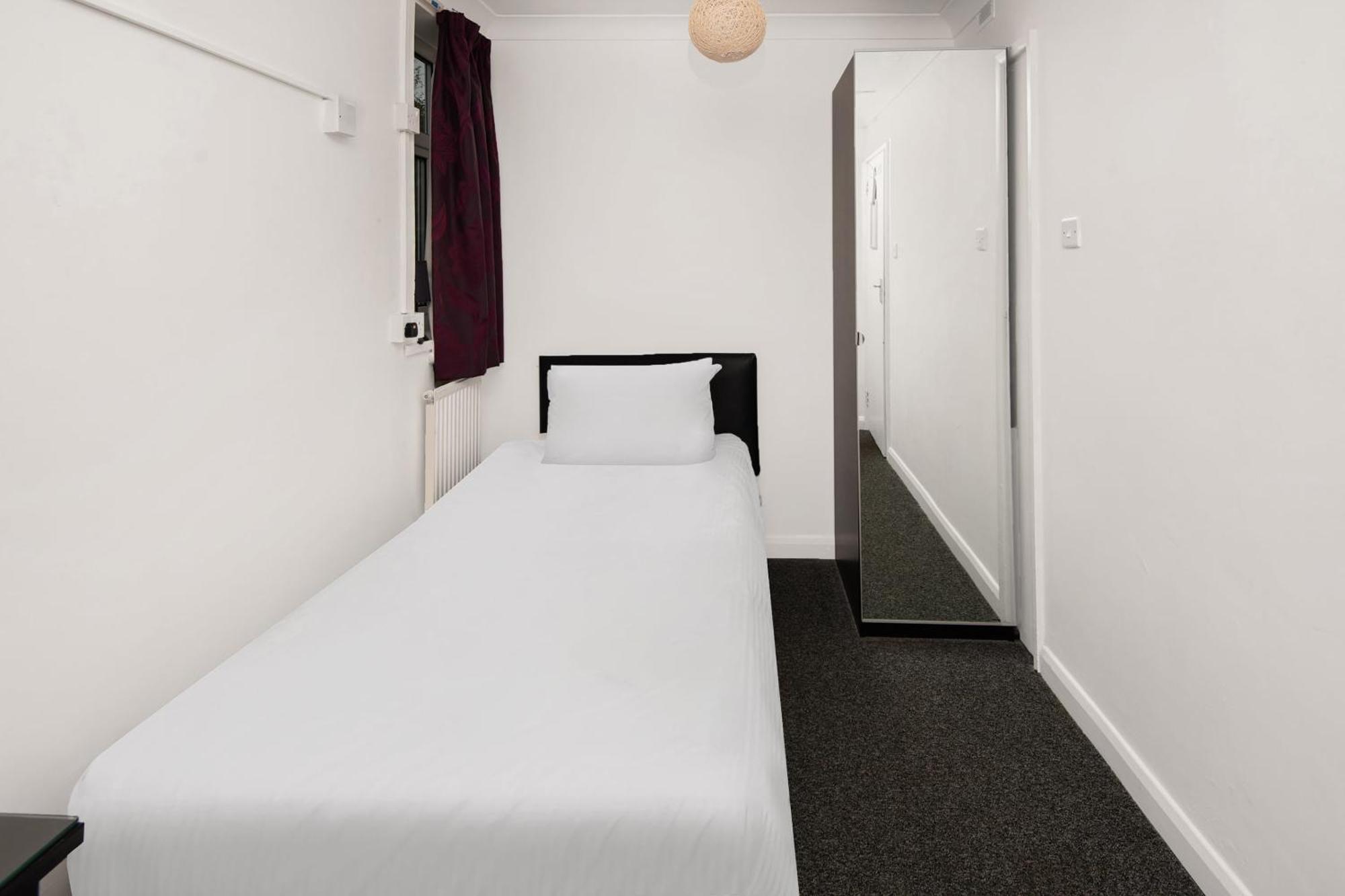 Hotel Chris's